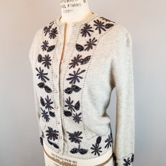 Vintage 1950's Grey & Navy Hand Beaded Angora Cardigan Sweater  Women's Small - Picture 6 of 14